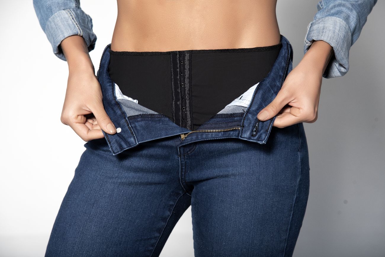 Butt Lifting Jeans With Body Shaper (Shaper Has Two Hook Adjustments) Color Blue